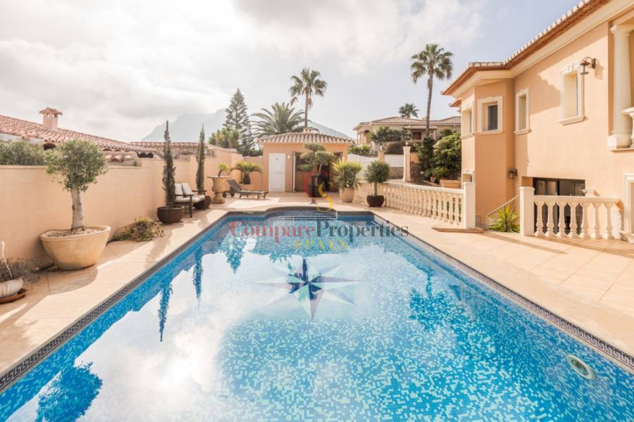 Venta - Villa - Dénia