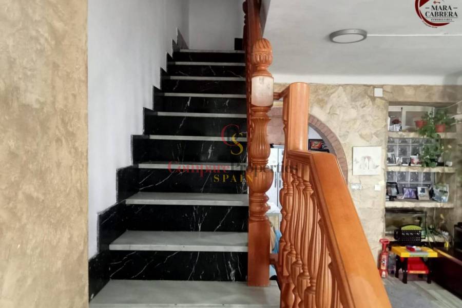Sale - Apartment - Oliva - 