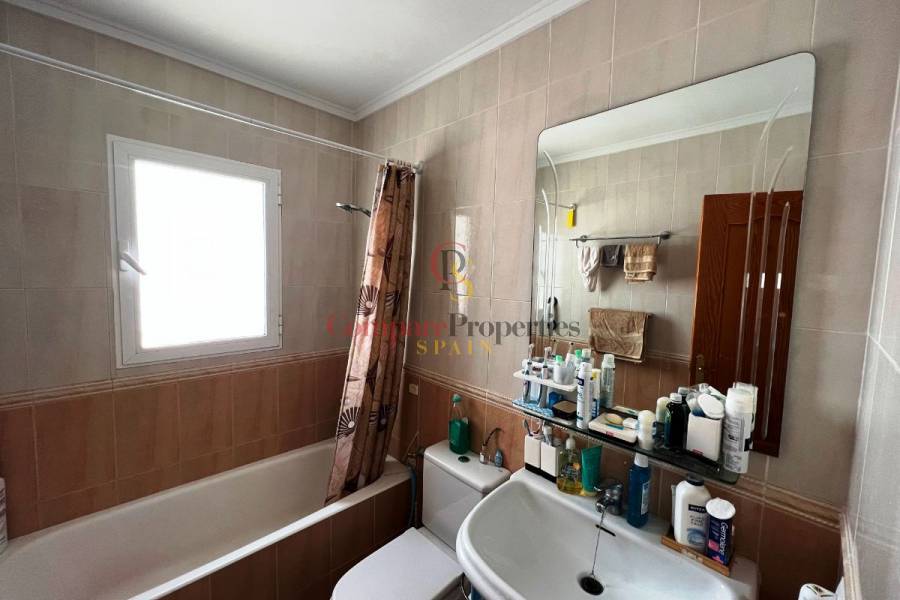 Venta - Villa - Orba Valley - Valley / Urbanización