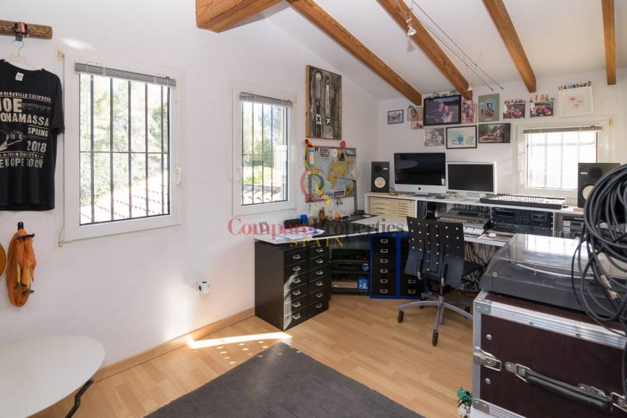 Sale - Villa - Jesús Pobre - Periferia