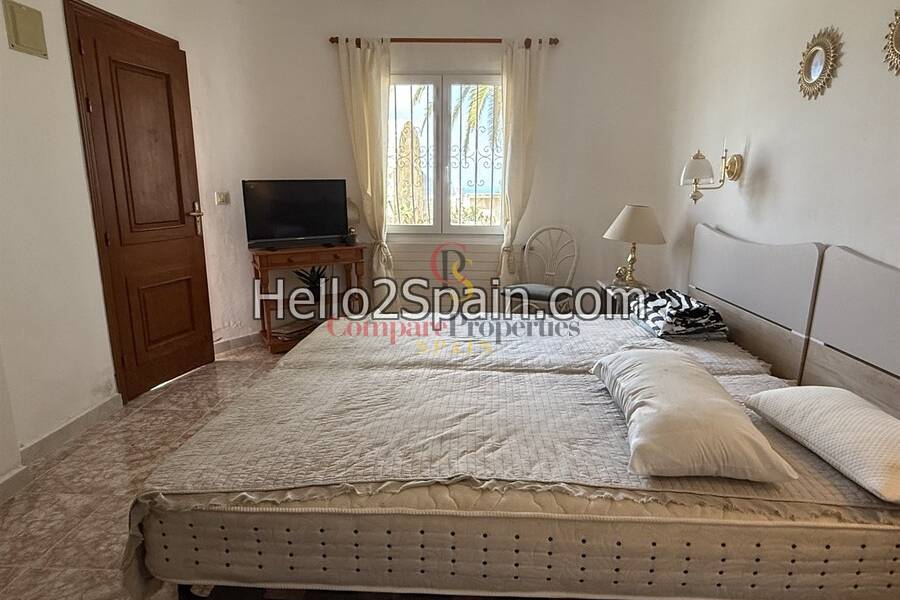 Sale - Villa - Dénia