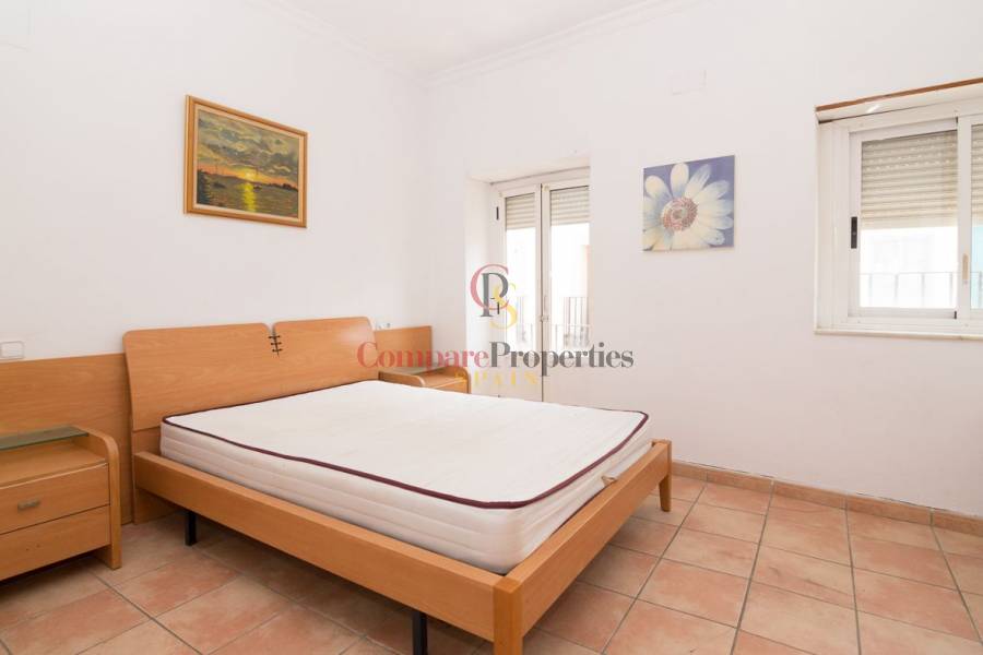 Verkauf - Semi-Detached Villa - Dénia - Centro