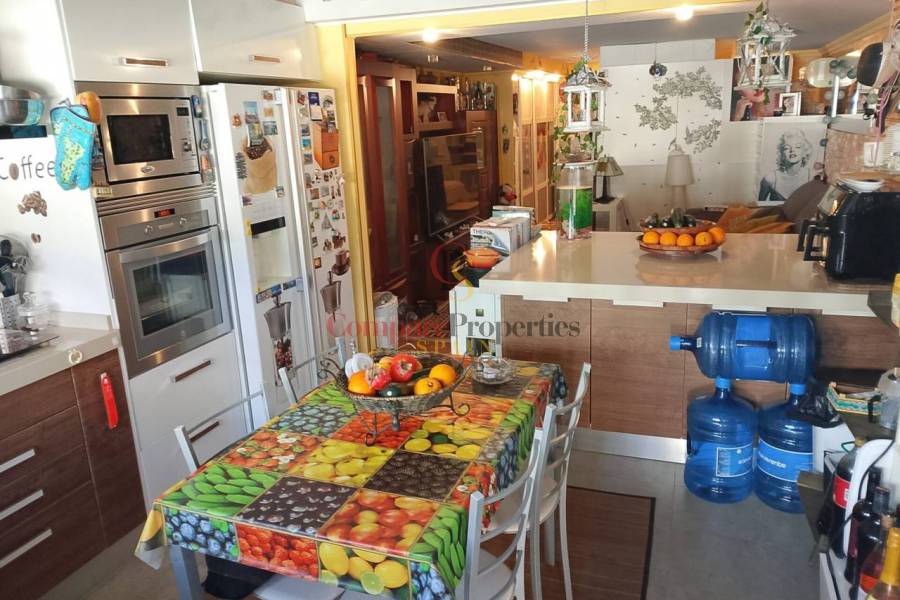 Sale - Apartment - Oliva - 