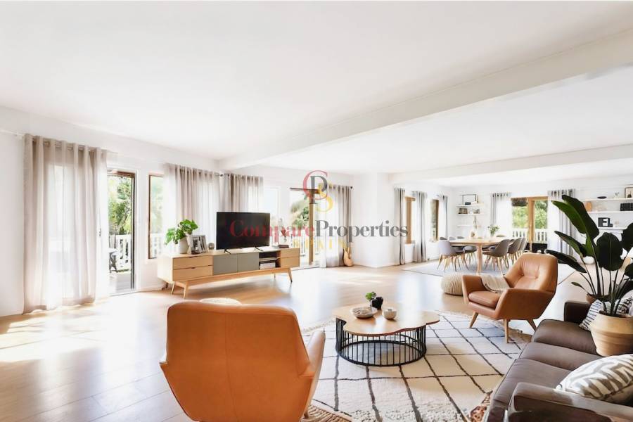 Sale - Villa - Benhavis - El Paraiso Alto