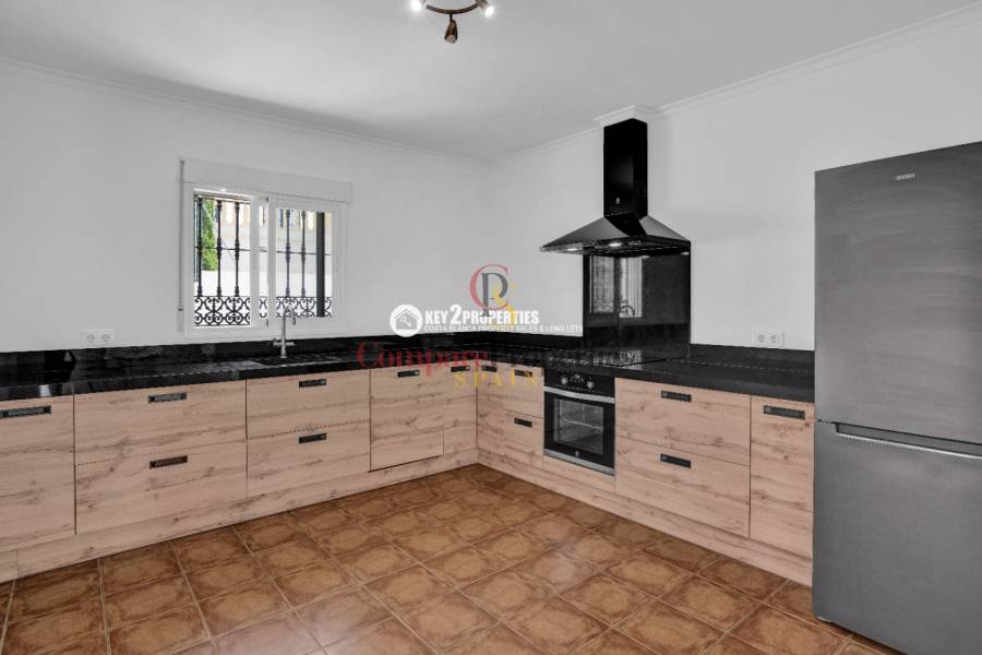 Sale - Villa - Orba Valley - Orba