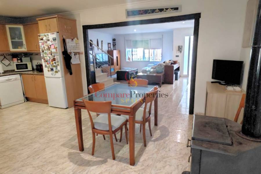 Venta - Semi-Detached Villa - Ondara - Casco urbano