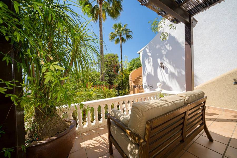 Venta - Villa - Jalon Valley - 