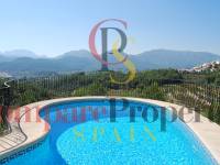 Sale - Villa - Jalon Valley - Campo