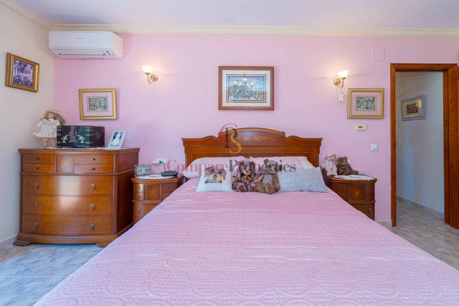 Venta - Villa - Jalon Valley - 