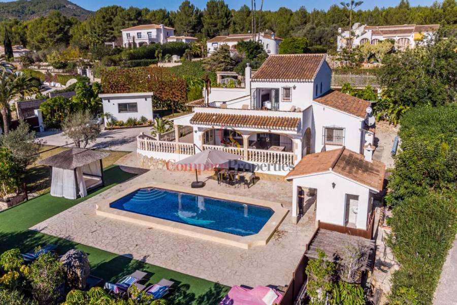 Sale - Villa - Jávea