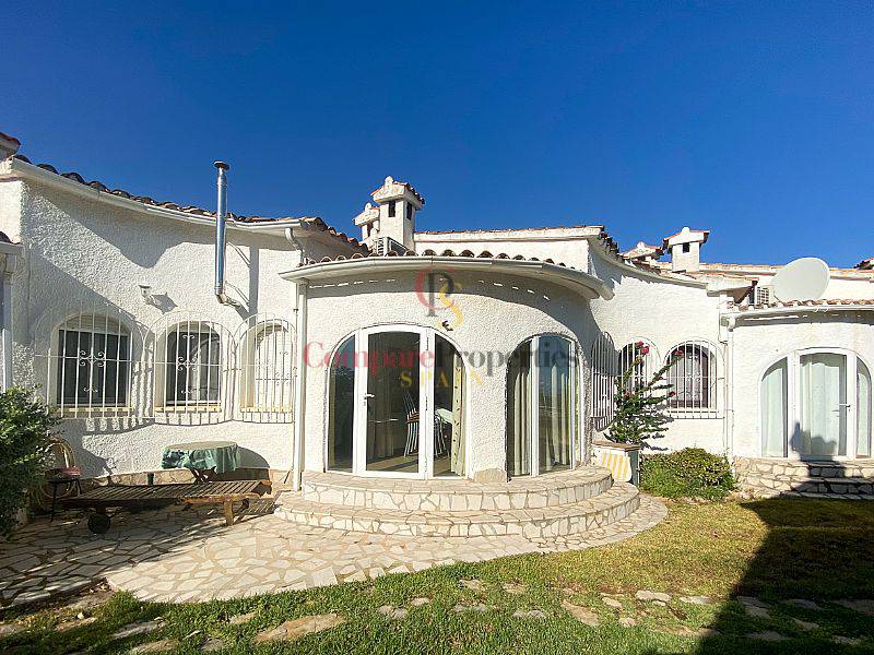 Verkauf - Semi-Detached Villa - Dénia - ALICANTE
