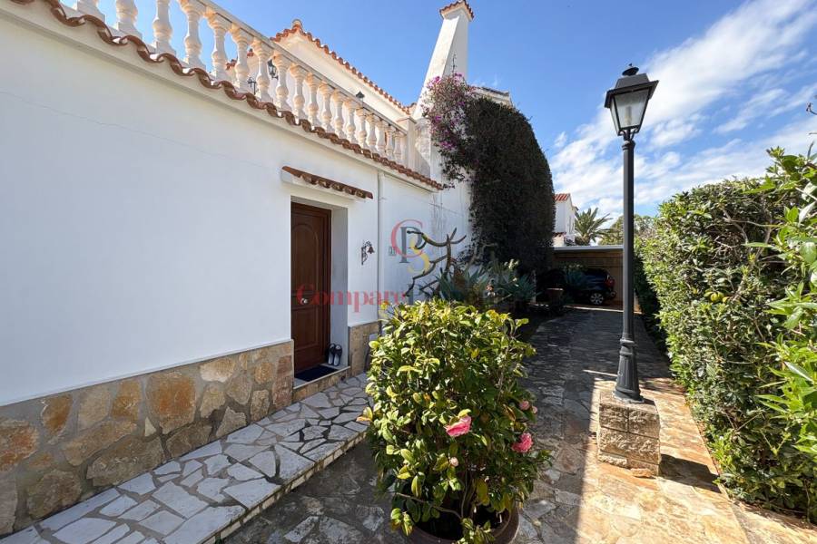 Venta - Villa - Dénia - San Nicolas