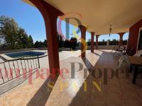 Sale - Villa - Albatera