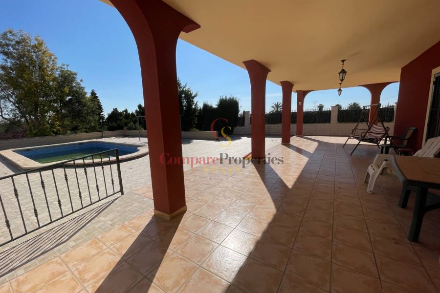 Sale - Villa - Albatera