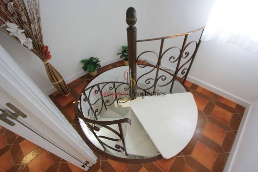 Sale - Villa - Dénia - Montgo