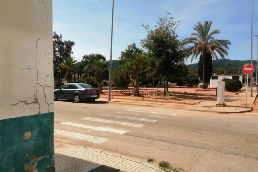 Sale - Apartment - Oliva - 