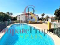Sale - Villa - Dénia