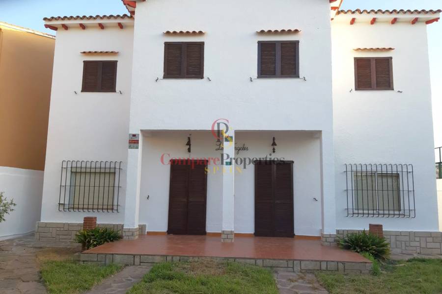 Sale - Townhouses - Dénia