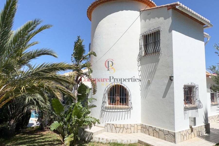 Sale - Villa - Dénia - Montgo
