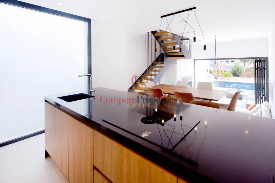 Venta - Villa - Albir