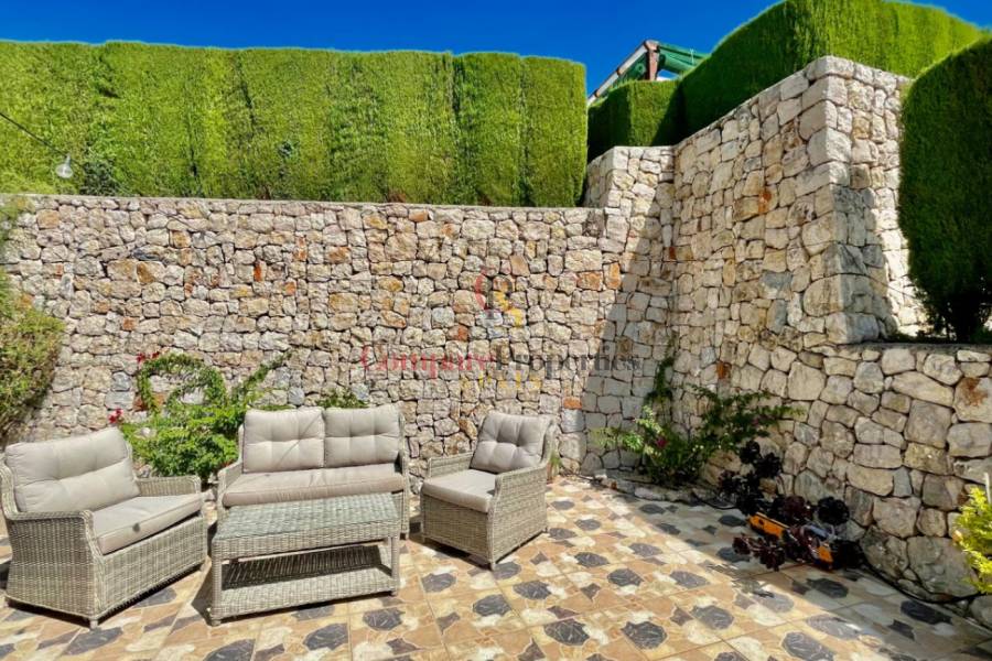 Sale - Villa - Jalon Valley - Valley / Urbanización