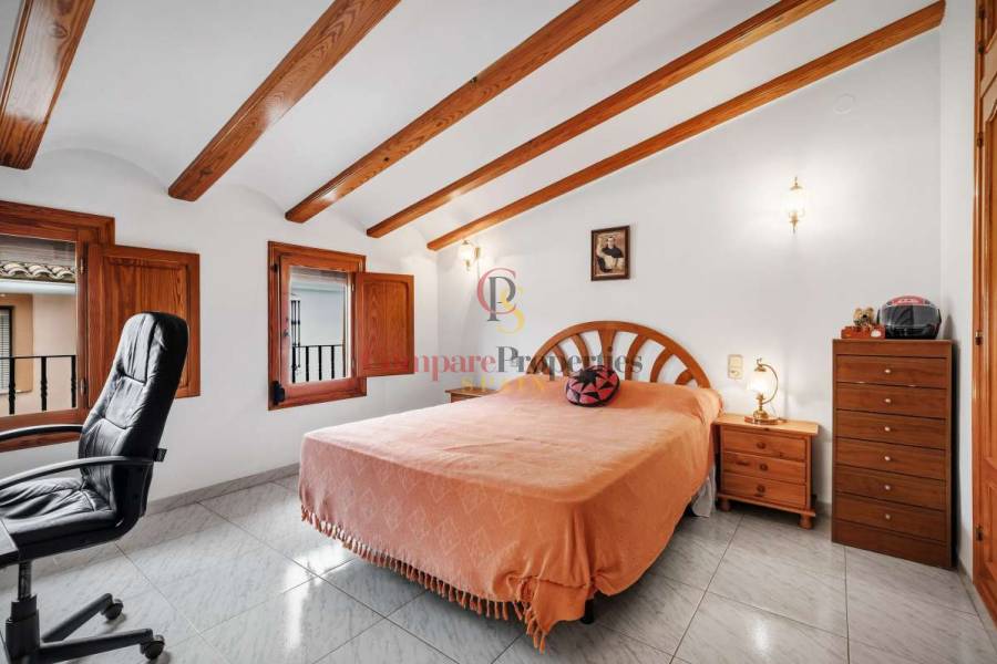 Sale - Semi-Detached Villa - Teulada