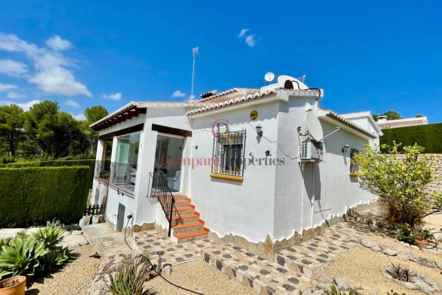 Sale - Villa - Jalon Valley - Valley / Urbanización