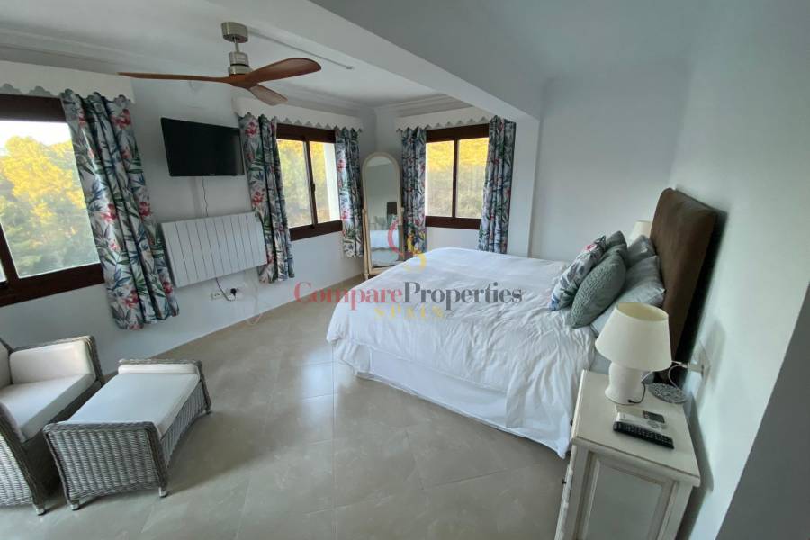 Sale - Villa - Jalon Valley