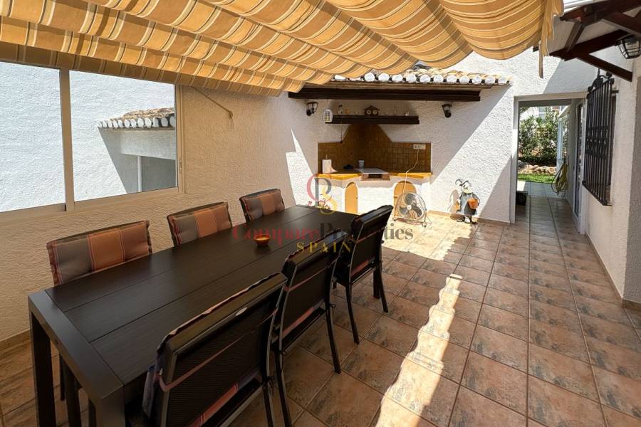 Venta - Semi-Detached Villa - Dénia - Montgo