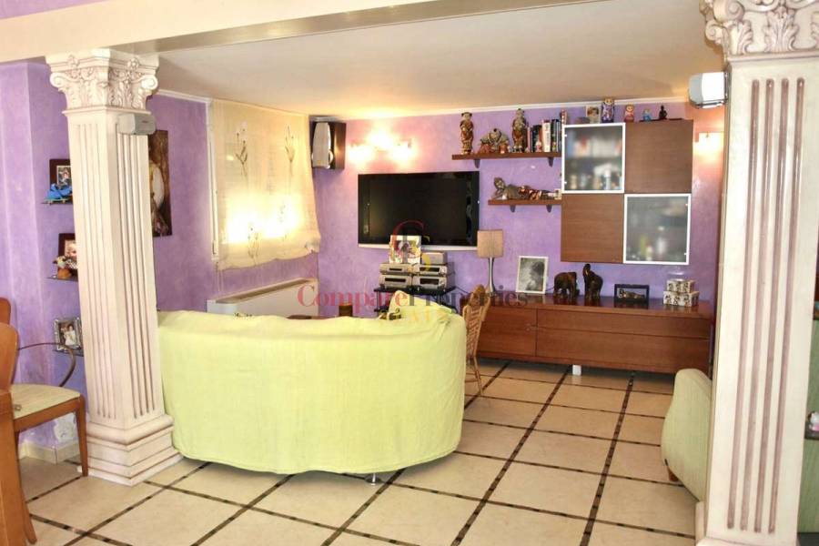 Sale - Villa - Dénia