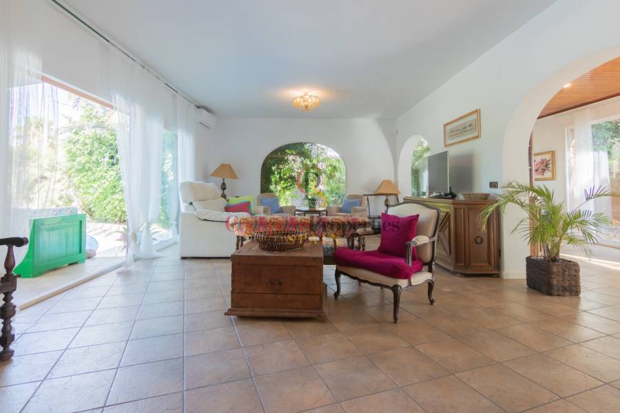 Venta - Villa - Albir