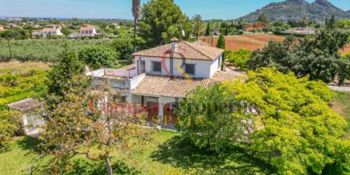 Villa - Sale - Pedreguer - Pedreguer
