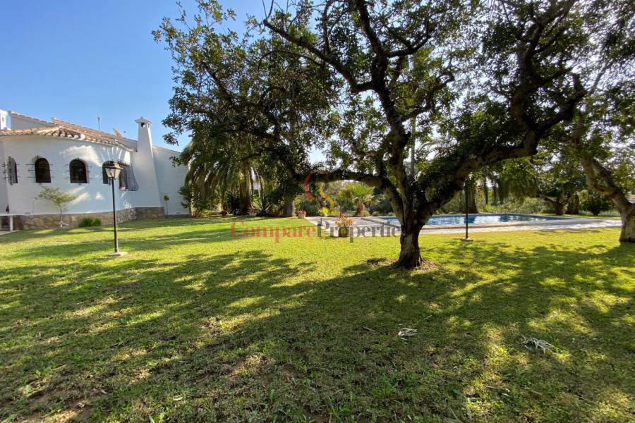 Sale - Villa - Jávea