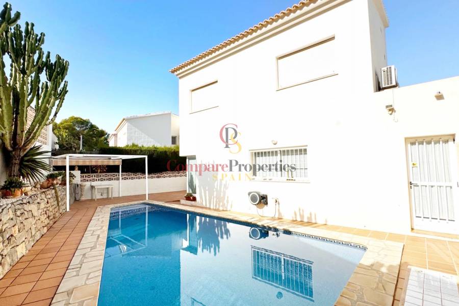 Sale - Semi-Detached Villa - Albir