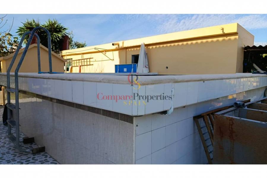 Sale - Apartment - Oliva - 