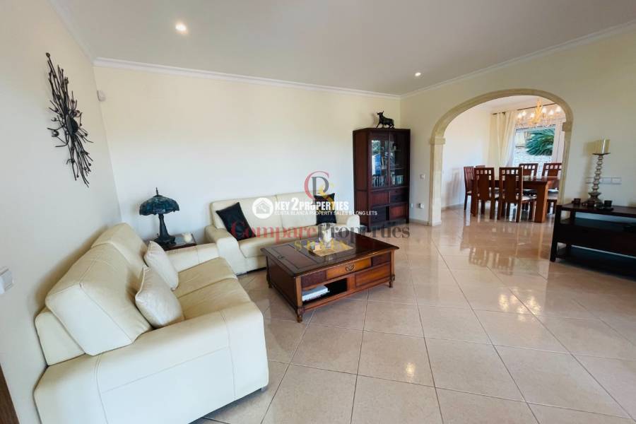 Sale - Villa - Jávea