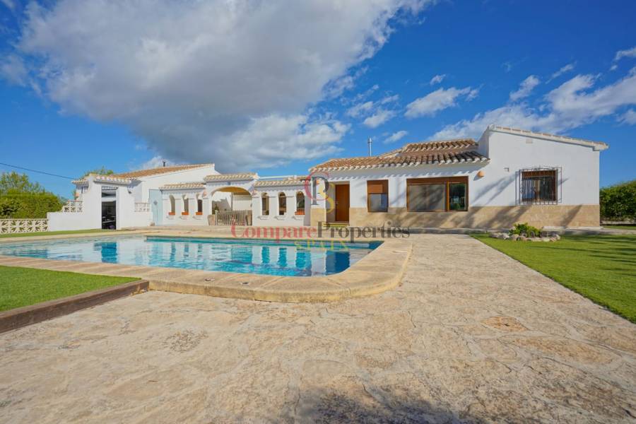 Verkoop - Villa - Jávea