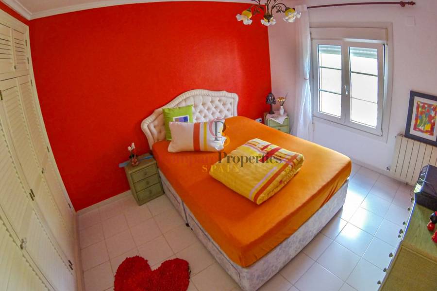 Sale - Villa - Dénia