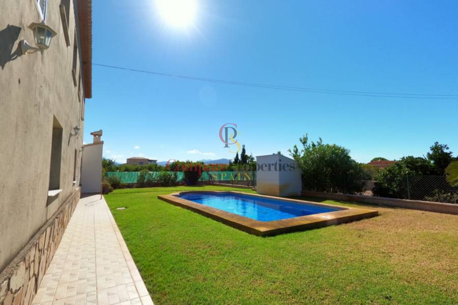 Sale - Villa - Oliva