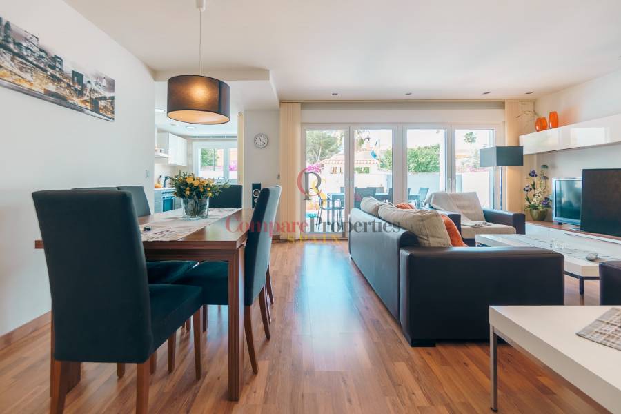 Venta - Villa - Albir