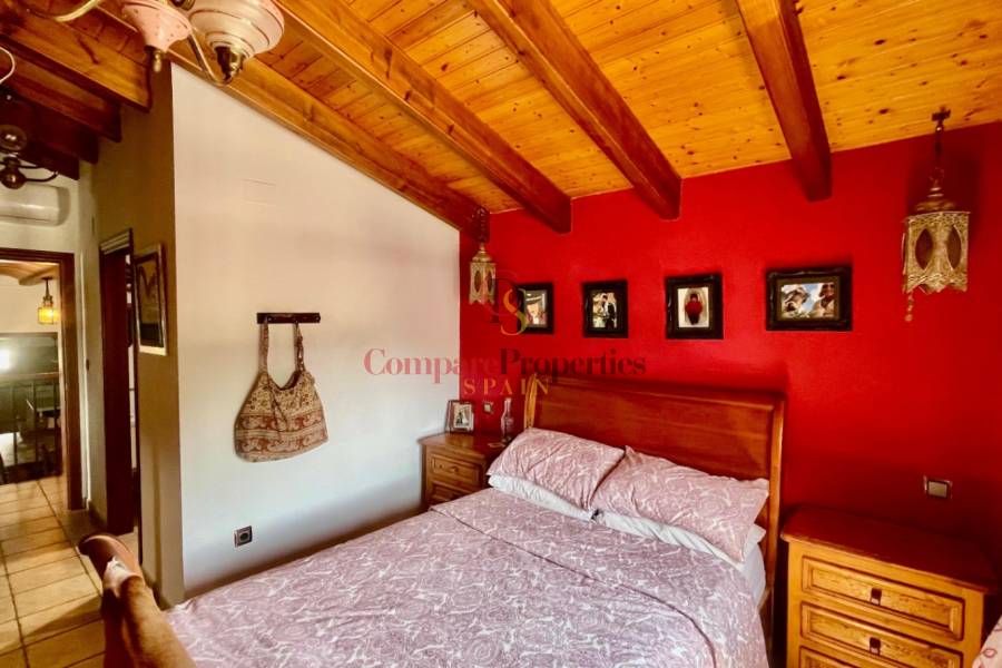 Sale - Villa - Jalon Valley - Pueblo