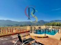 Sale - Villa - Jalon Valley - Valley / Urbanización