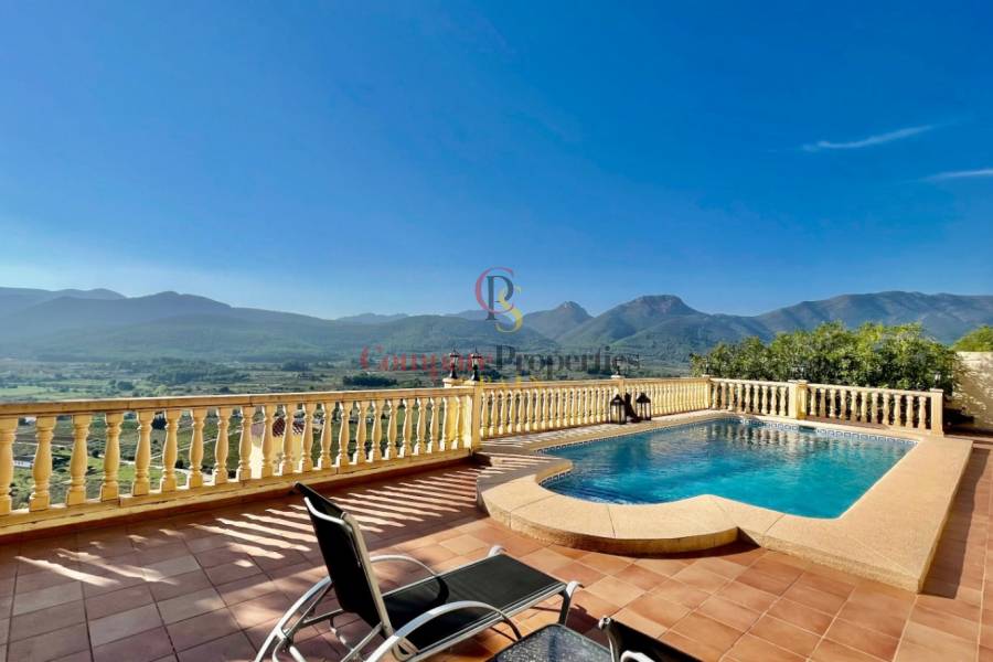 Sale - Villa - Jalon Valley - Valley / Urbanización