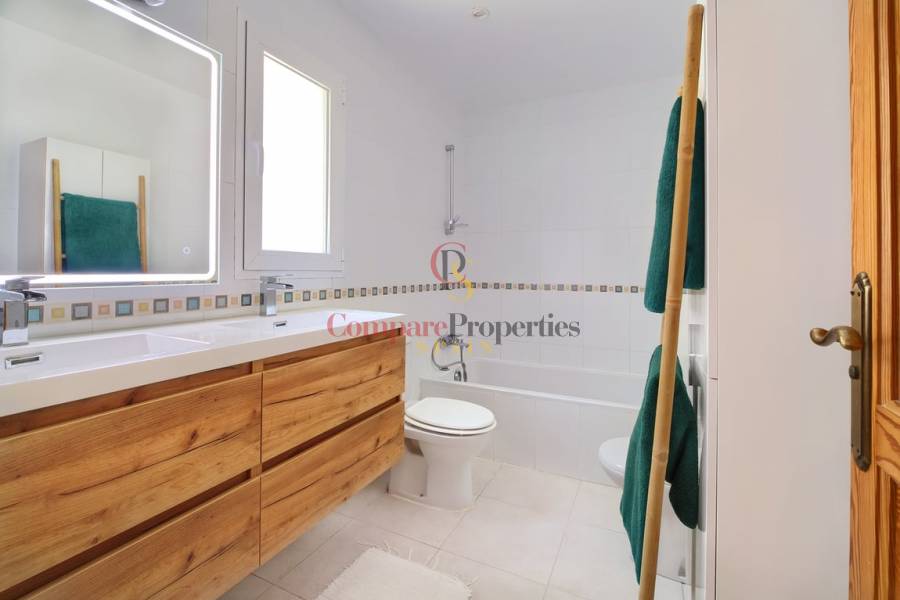 Sale - Villa - Jávea