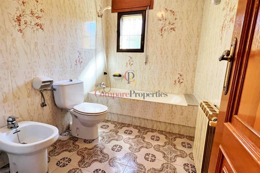 Sale - Villa - Dénia