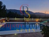 Sale - Villa - Jalon Valley - Alcalali