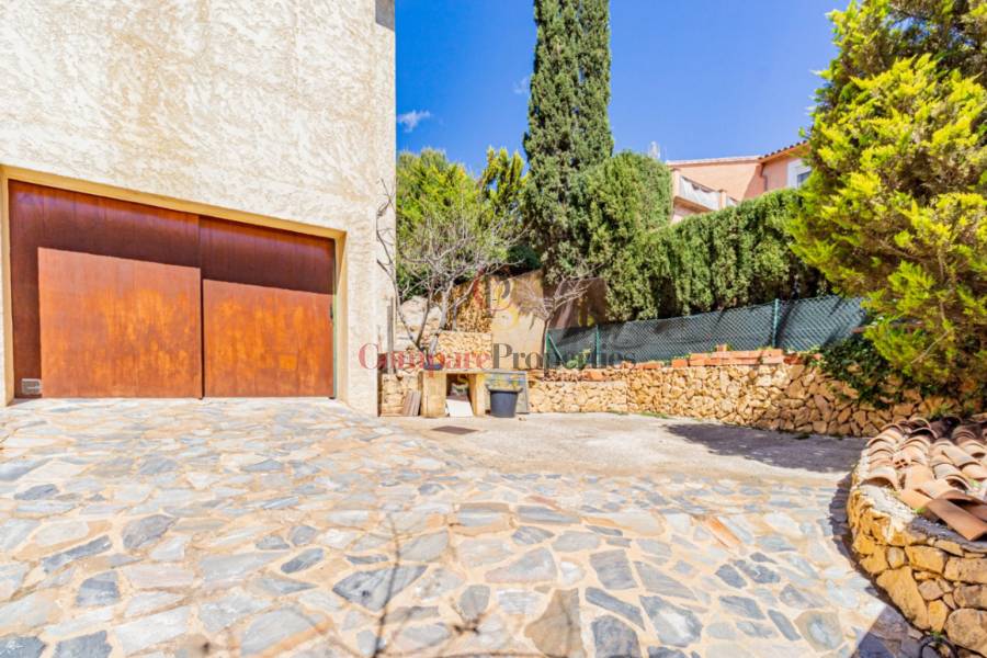 Sale - Villa - La Nucia - Pueblo