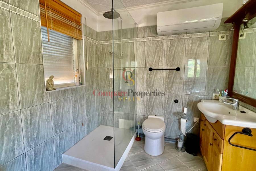 Sale - Villa - Jalon Valley - Campo