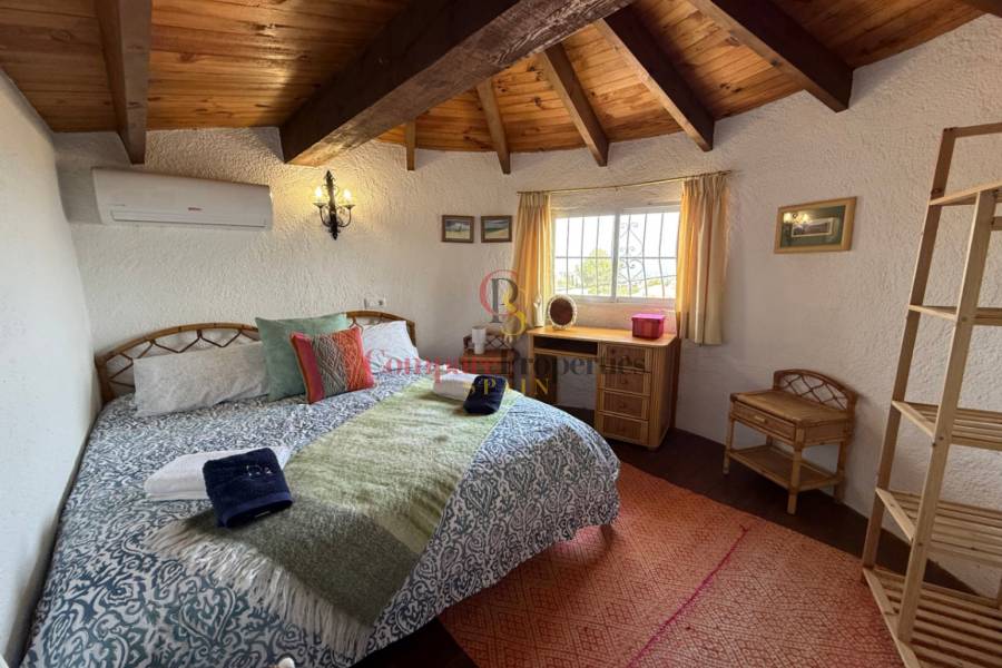 Sale - Villa - Dénia