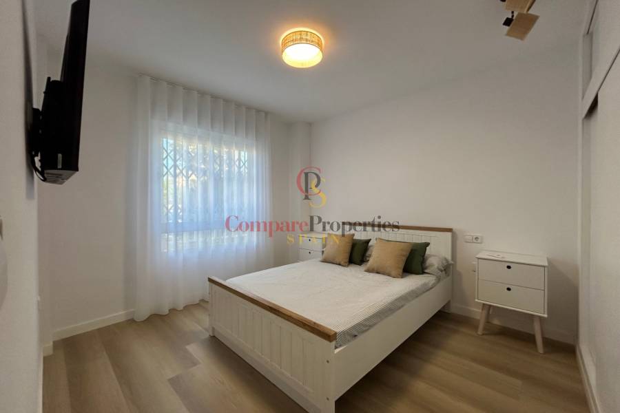 Verkoop - Apartment - Albir - Centro